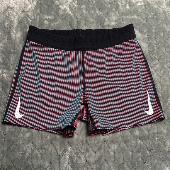 Nike Aeroswift shorts - Picture 1 of 3